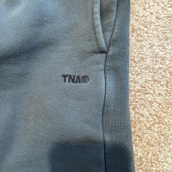 Aritzia tna cozy fleece boyfriend sweats !! - Picture 3 of 5